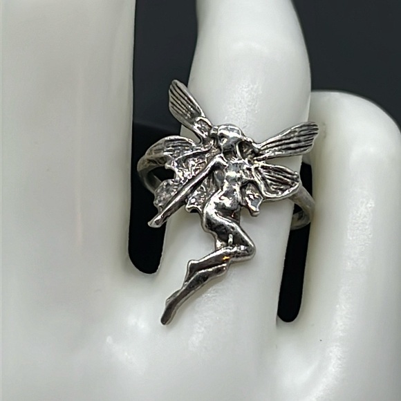 Jewelry - Sterling Silver fairy ring, size 8, 3.7 grams, 1 inch fairy